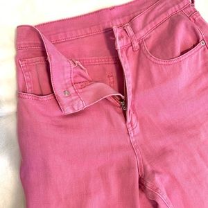 PINK PANTS!!